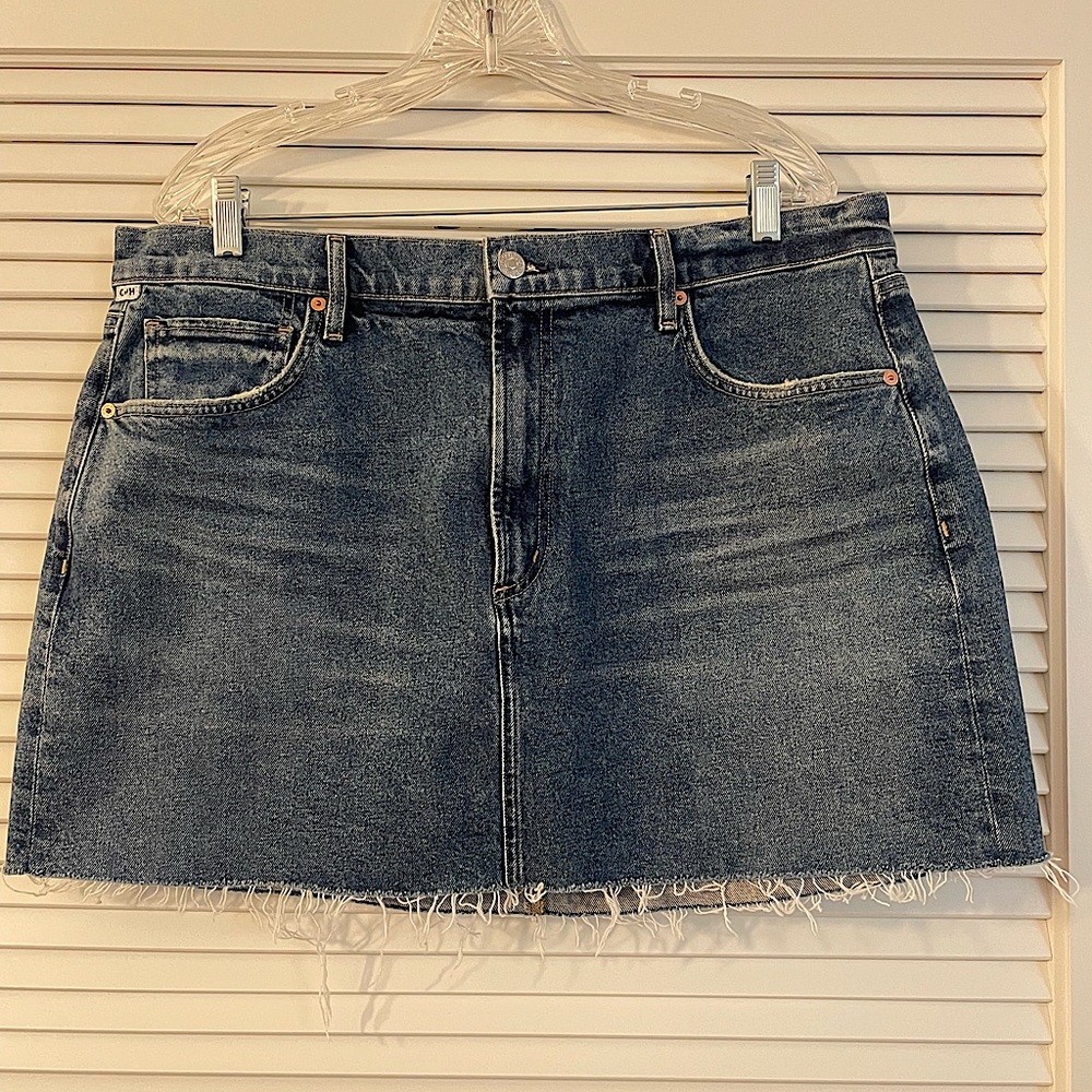 Citizens of Humanity Beatnik denim mini skirt. Size: 33. Never been worn.